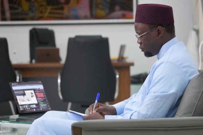 Portrait d'Ousmane Sonko et Diomaye Faye en campagne électorale