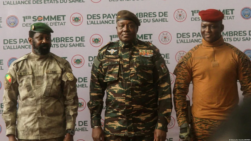 Sont très proches idéologiquement : Assimi Goïta, Abdourahamane Tiani et Ibrahim Traore