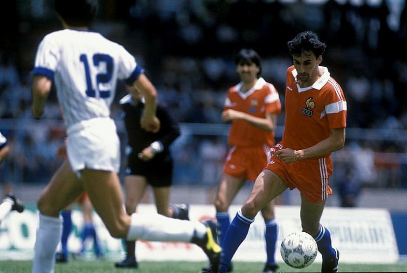 Thierry Tusseau avec la France contre le Guatemala en 1986. (P.&nbsp;Boutroux/L'Equipe)