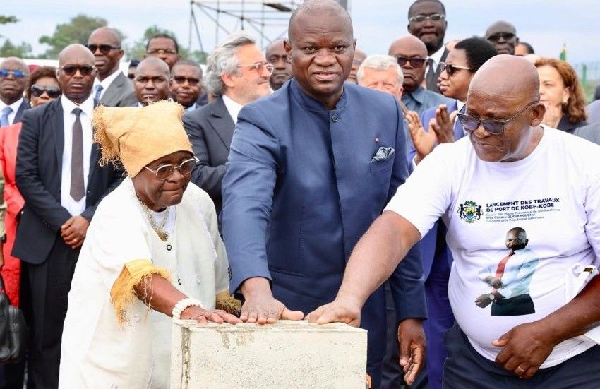 Premier coup de pelleteuse pour le port de Kobe-Kobe au Gabon