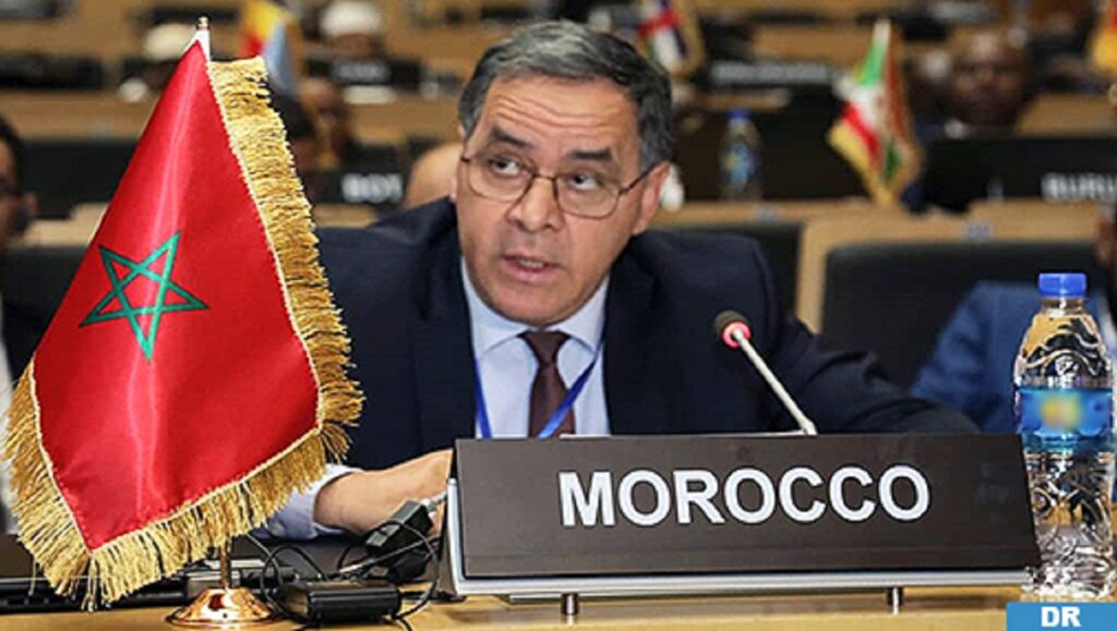 Portrait de l'ambassadeur Mohamed Arrouchi lors de son intervention à l'Union africaine sur la crise libyenne