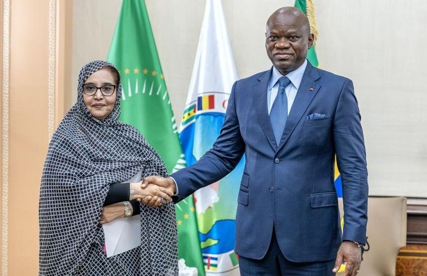 Rencontre diplomatique entre le président gabonais et une émissaire mauritanienne