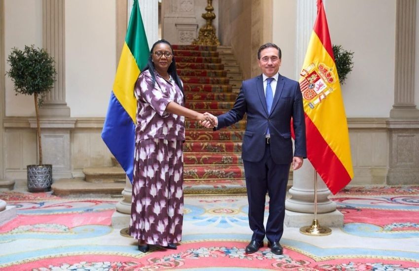 Rencontre entre Marie-Edith Tassyla-Ye-Doumbeney et José Manuel Albares à Madrid
