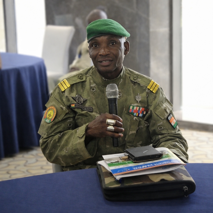 le préfet du département de Torodi, le capitaine Boureima Dobi