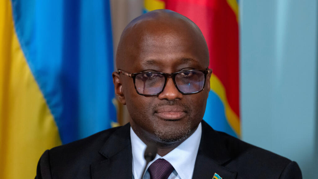 Signature d'un accord de paix entre le Rwanda et la RDC en présence du ministre rwandais des Affaires étrangères, illustration