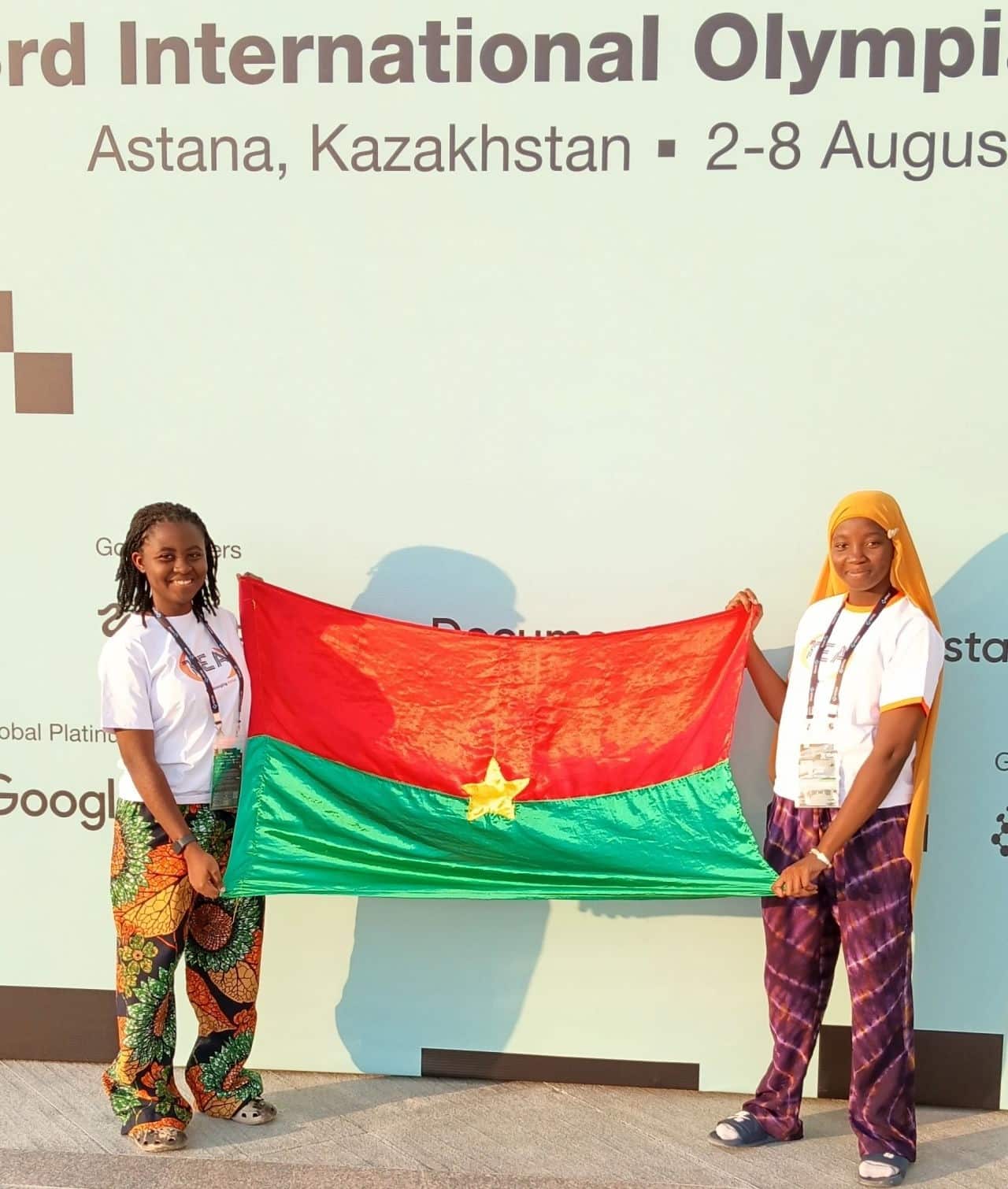 Pascaline Lompo et Madina Toé en préparation pour l’IOAI 2026