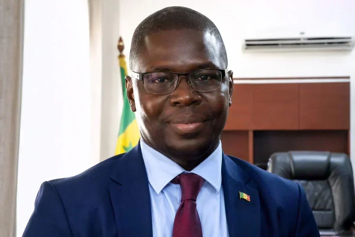 transhumance politique au Sénégal : la danse des alliances à travers le temps